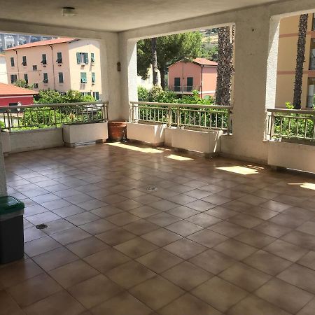 Blue Shades Apartment Bordighera Luaran gambar
